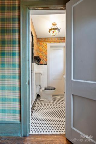 23 Greenleaf Circle Asheville NC 28804