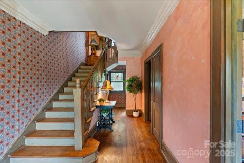 23 Greenleaf Circle Asheville NC 28804