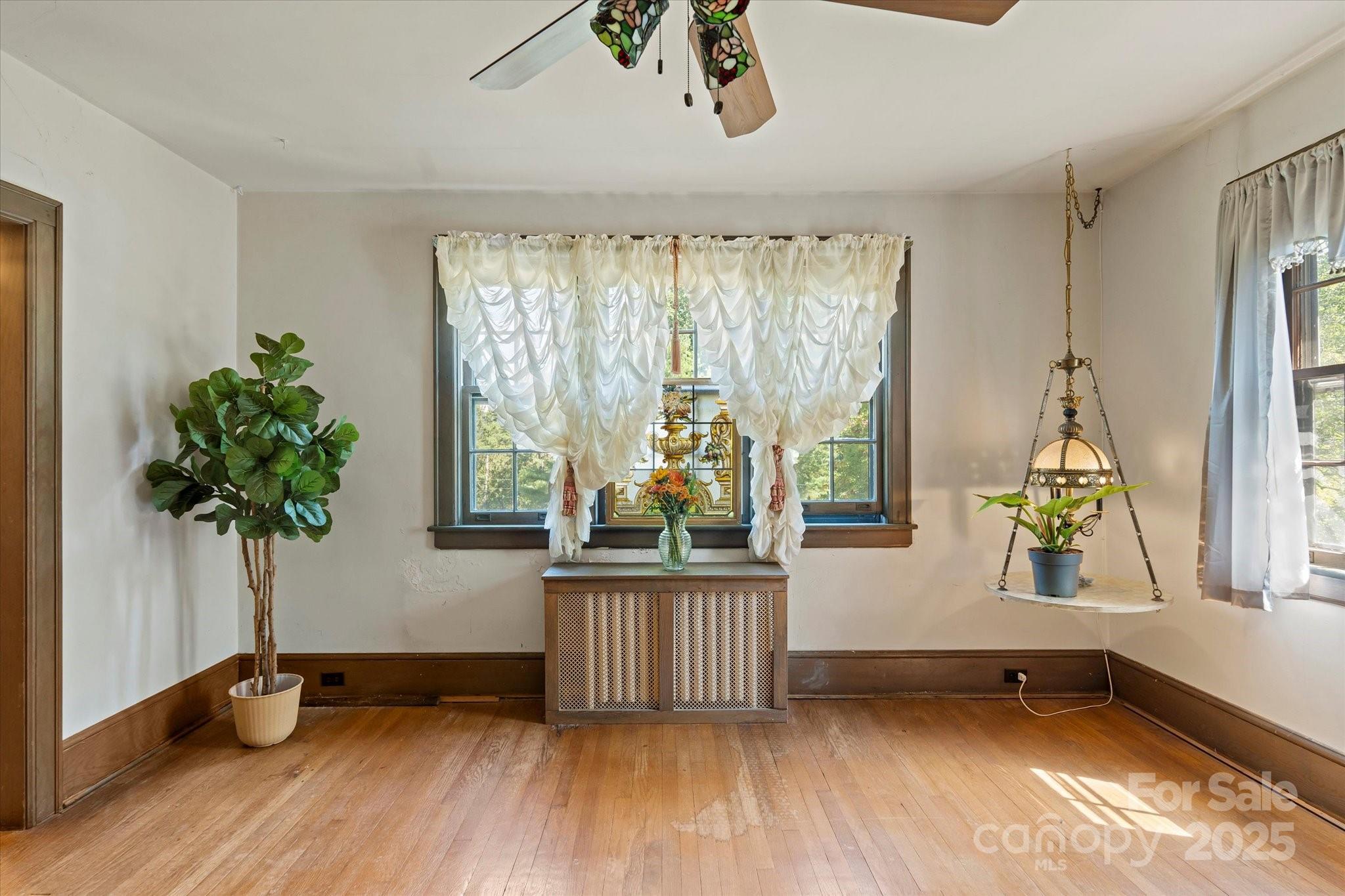 23 Greenleaf Circle Asheville NC 28804