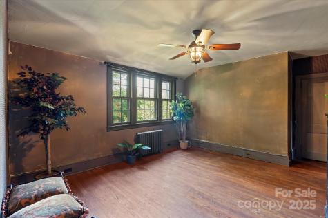 23 Greenleaf Circle Asheville NC 28804