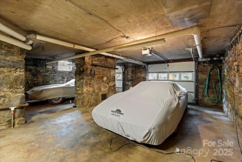 23 Greenleaf Circle Asheville NC 28804