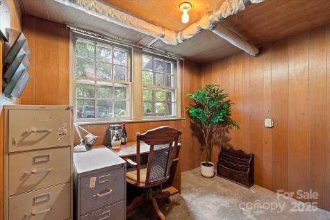 23 Greenleaf Circle Asheville NC 28804