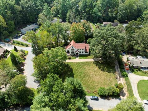 23 Greenleaf Circle Asheville NC 28804