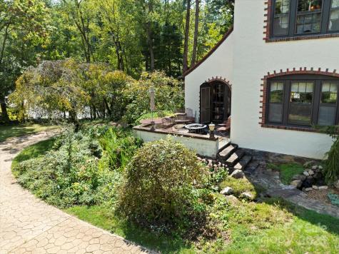 23 Greenleaf Circle Asheville NC 28804