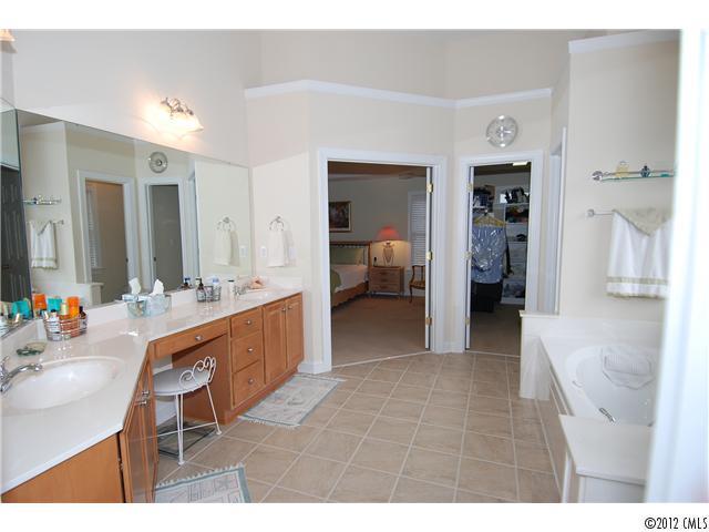 9923 Legolas Lane Charlotte NC 28269