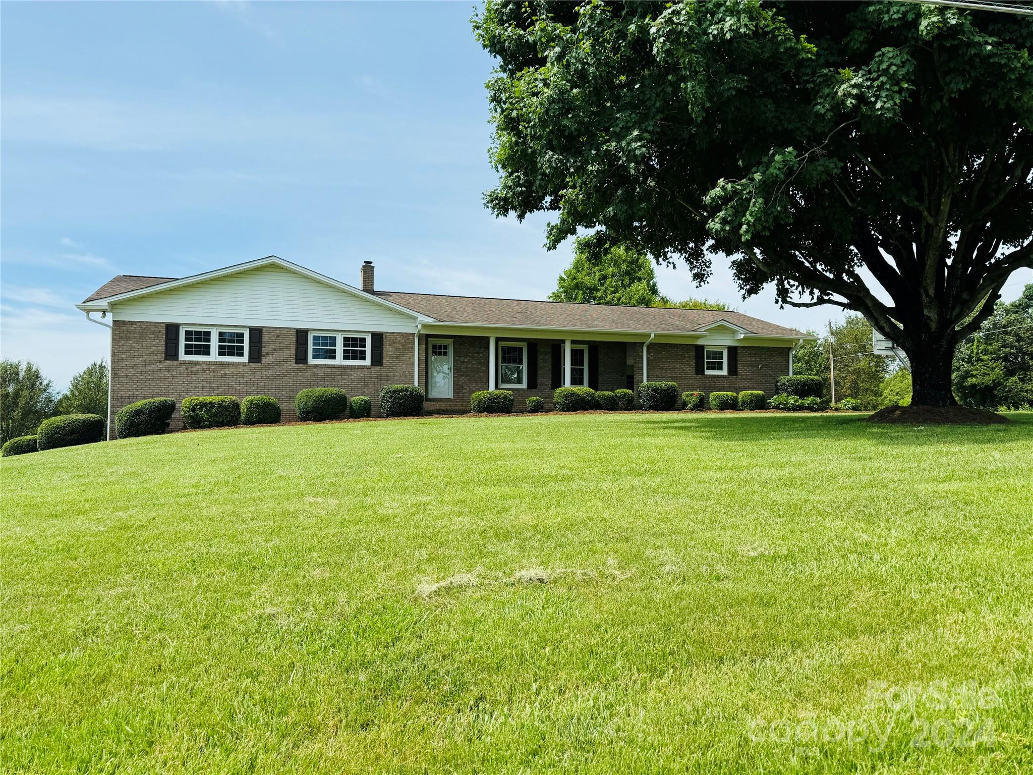 1790 Sain Road Hickory NC 28602