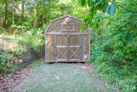 381 Lake Forest Drive Taylorsville NC 28681