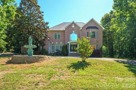 381 Lake Forest Drive Taylorsville NC 28681