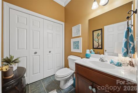 4410 1st Street Drive NW Hickory NC 28601