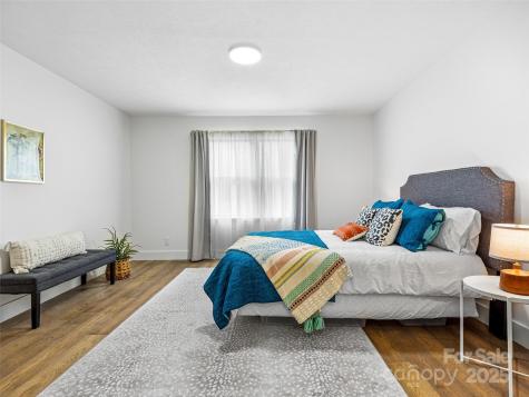 3 Acorn Road Asheville NC 28804