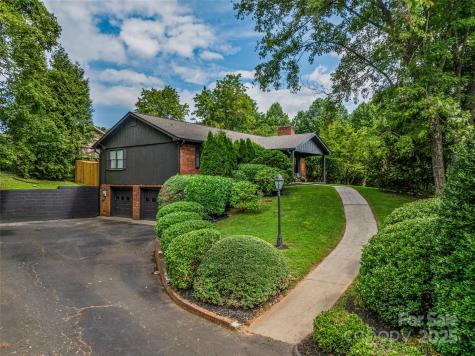 3 Acorn Road Asheville NC 28804