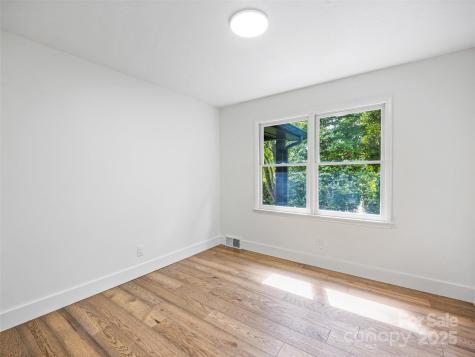 3 Acorn Road Asheville NC 28804