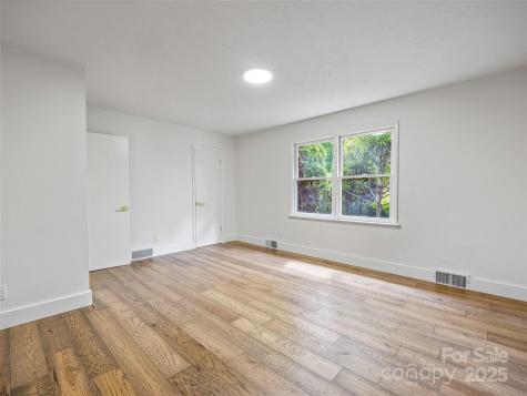 3 Acorn Road Asheville NC 28804