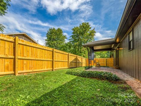 3 Acorn Road Asheville NC 28804