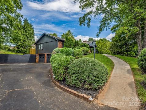 3 Acorn Road Asheville NC 28804