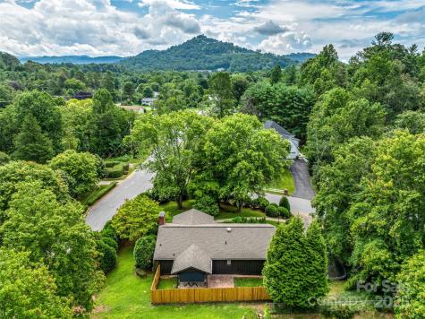 3 Acorn Road Asheville NC 28804