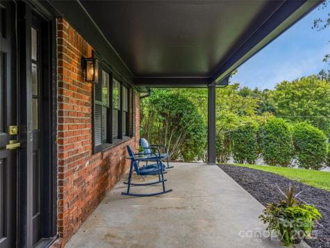 3 Acorn Road Asheville NC 28804