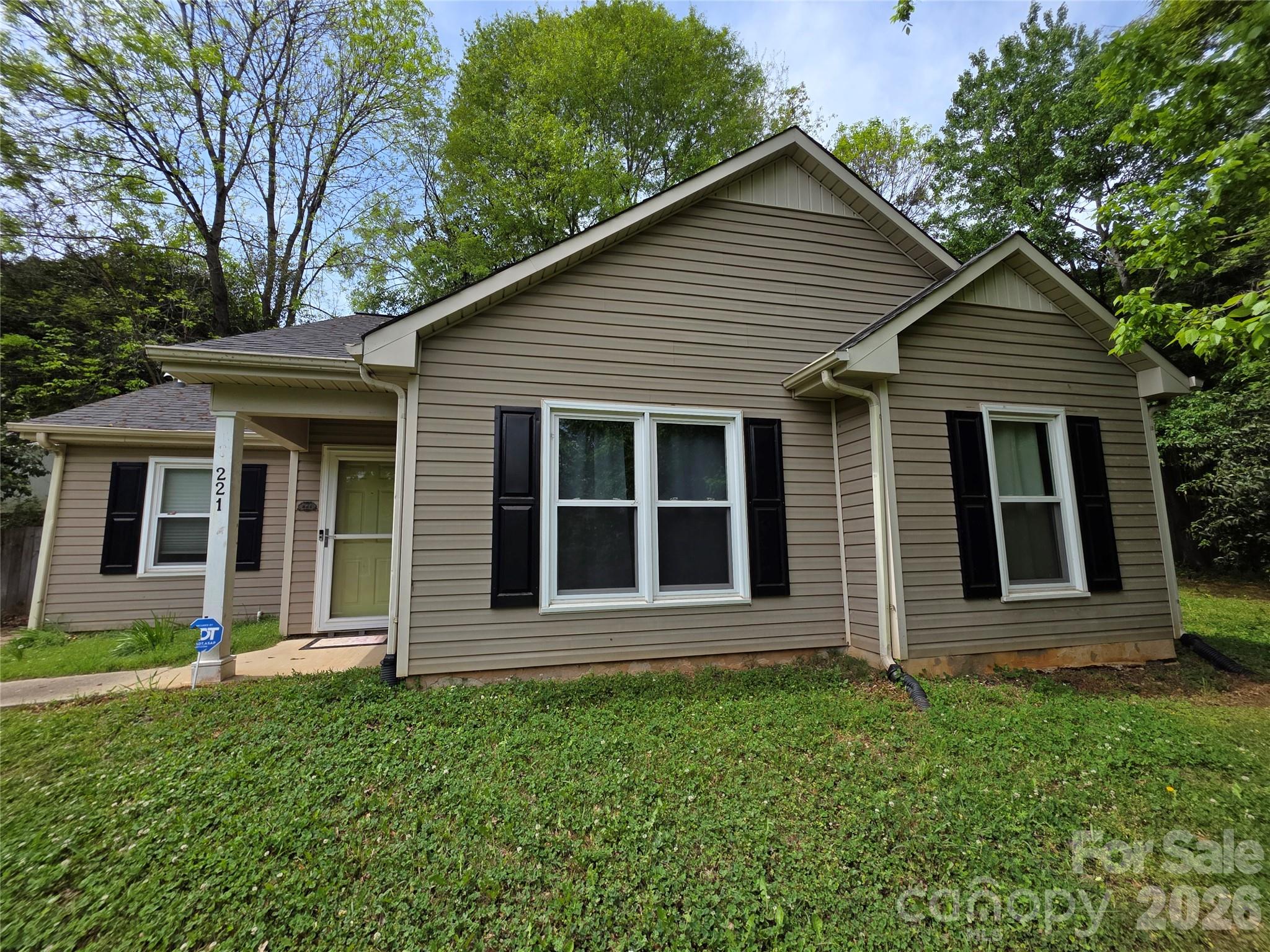 221 Auten Circle Mount Holly NC 28120