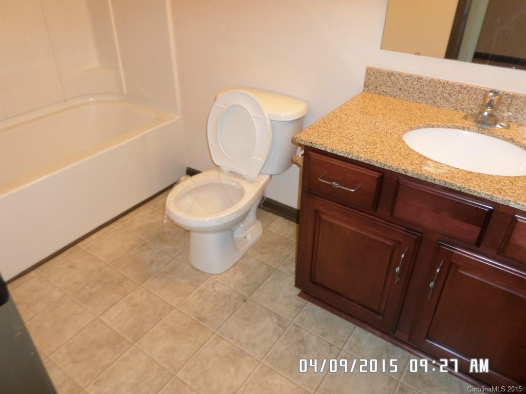 5636 Idlewild Road N Charlotte NC 28227