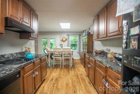1202 Cannon Drive Lenoir NC 28645