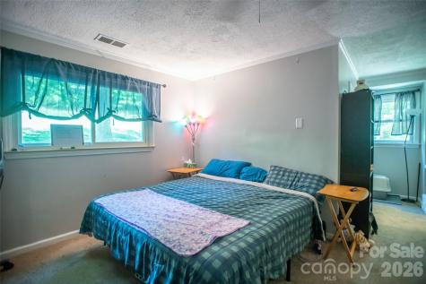 1202 Cannon Drive Lenoir NC 28645