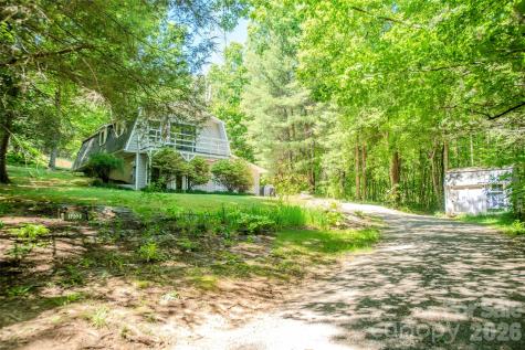 1202 Cannon Drive Lenoir NC 28645