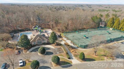1009 Honors Court Waxhaw NC 28173