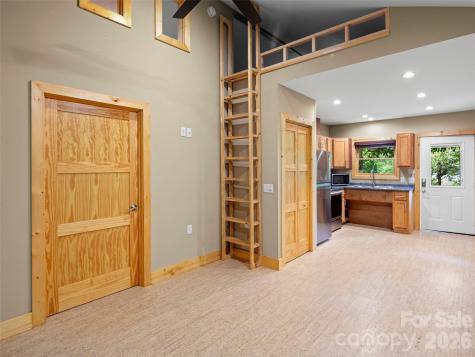 36 Auburndale Drive Asheville NC 28806