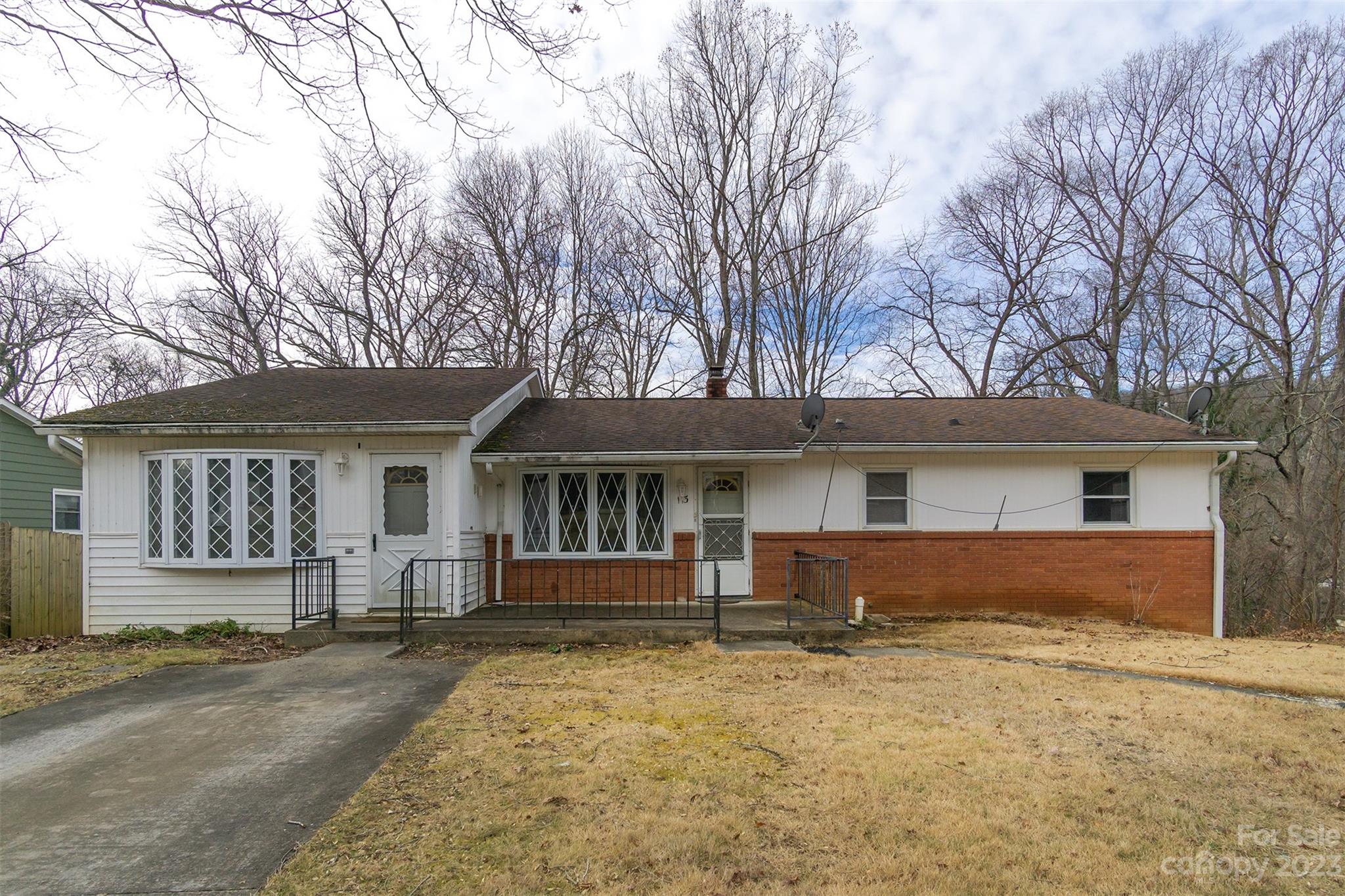 113 Dellwood Avenue, Swannanoa, NC 28778 GreyBeard Realty