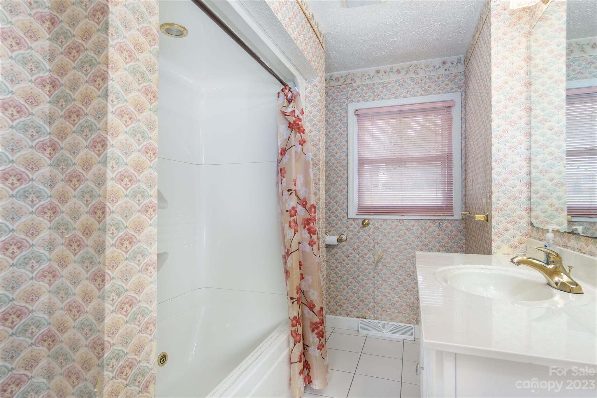 113 Dellwood Avenue Swannanoa NC 28778