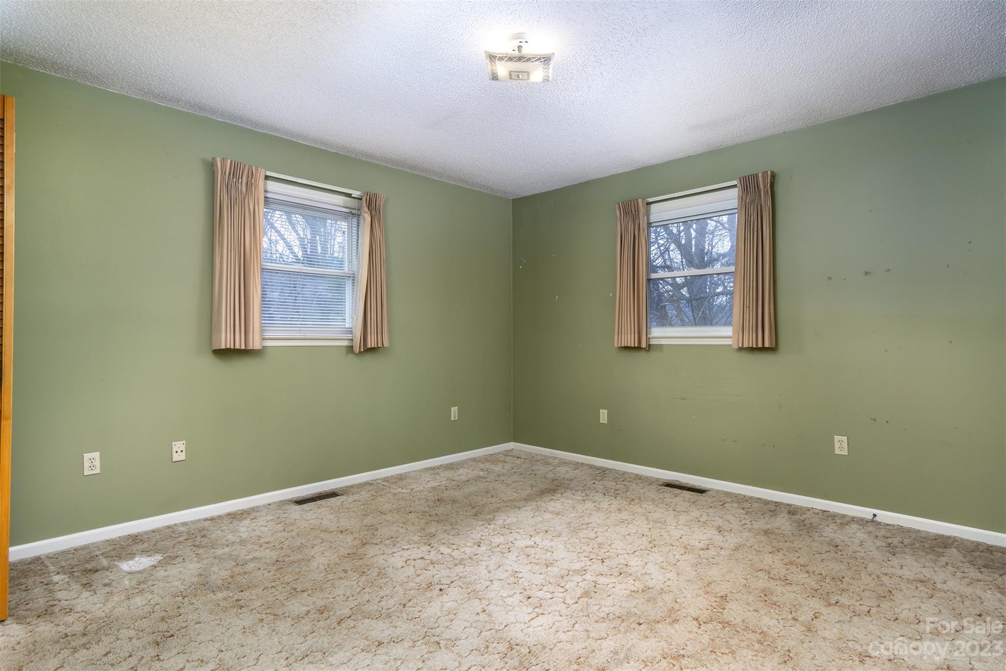 113 Dellwood Avenue Swannanoa NC 28778