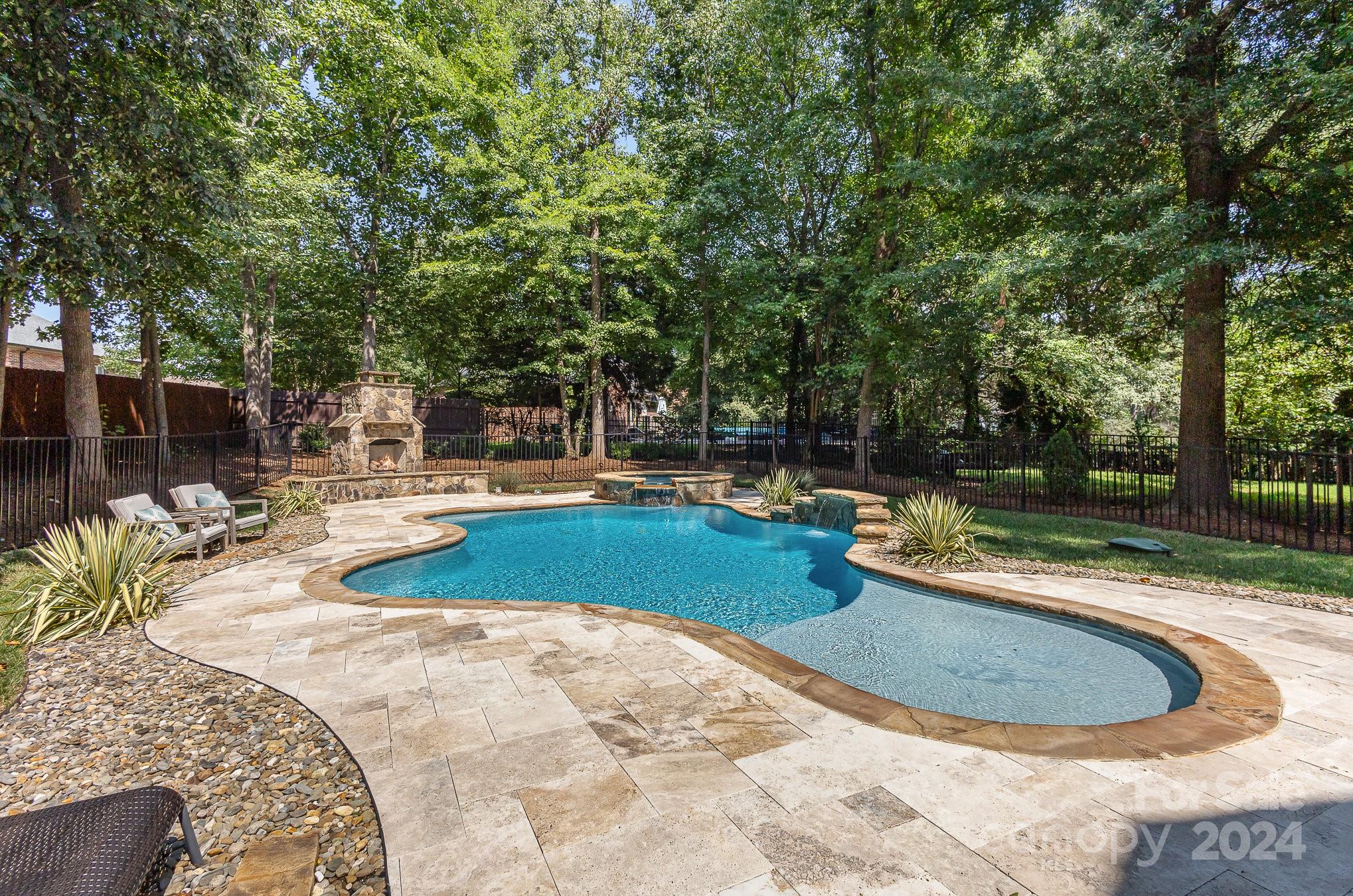 4125 Lake Shore Road S Denver NC 28037