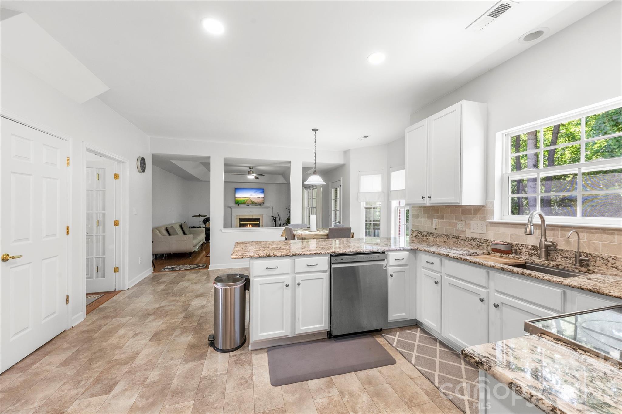 5302 Fairgrove Lane Harrisburg NC 28075