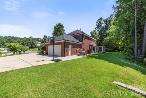 5302 Fairgrove Lane Harrisburg NC 28075