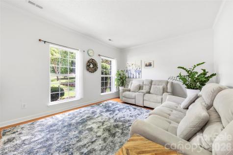 5302 Fairgrove Lane Harrisburg NC 28075