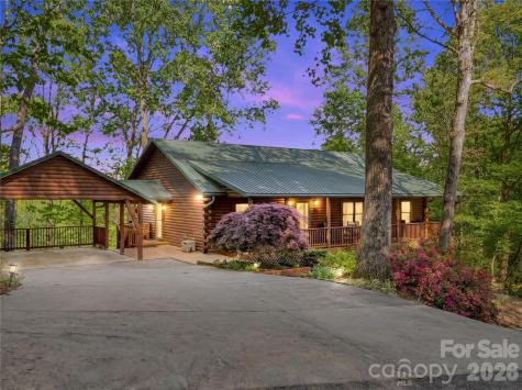 212 Glen Echo Circle Saluda NC 28773