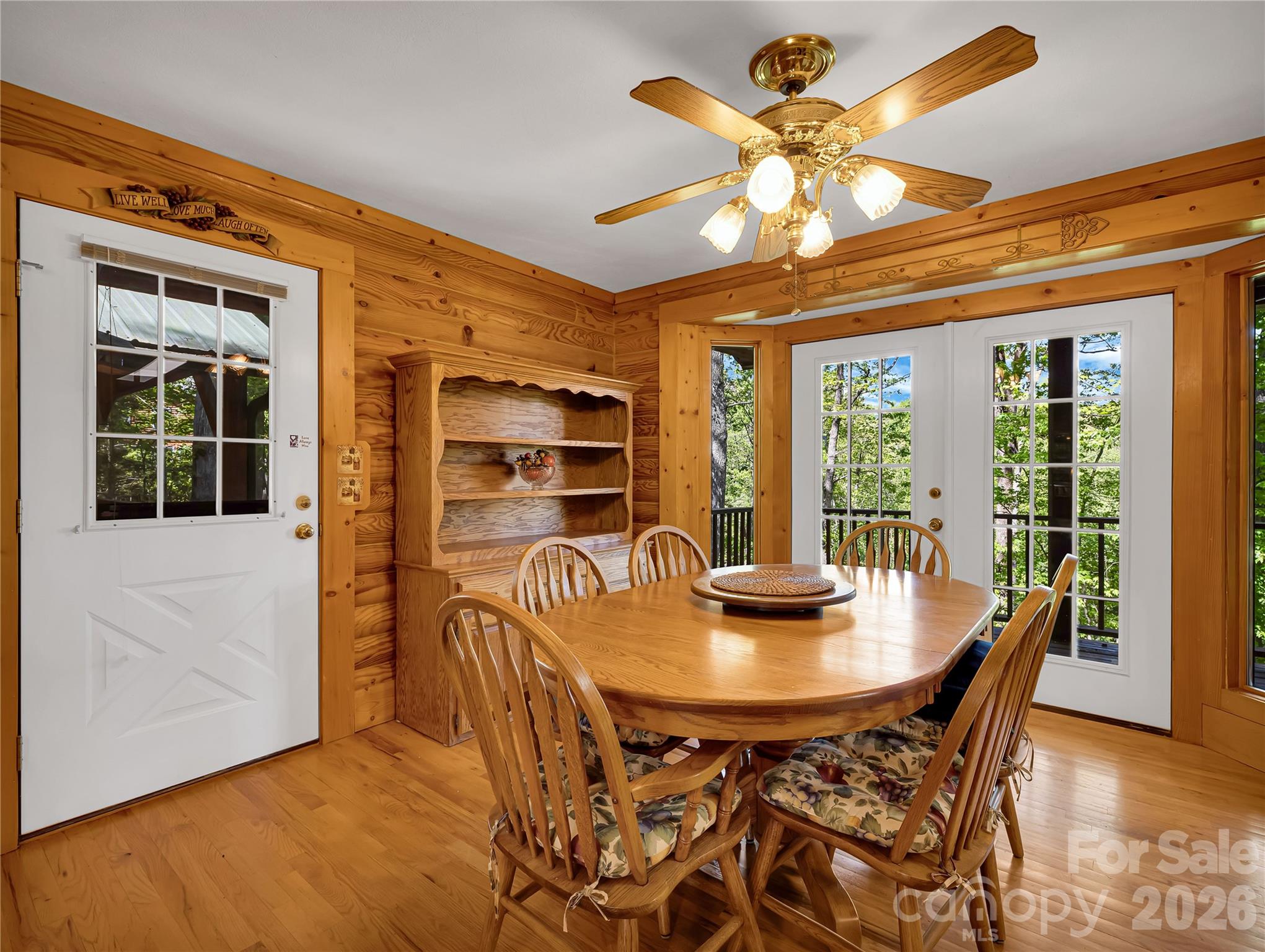 212 Glen Echo Circle Saluda NC 28773