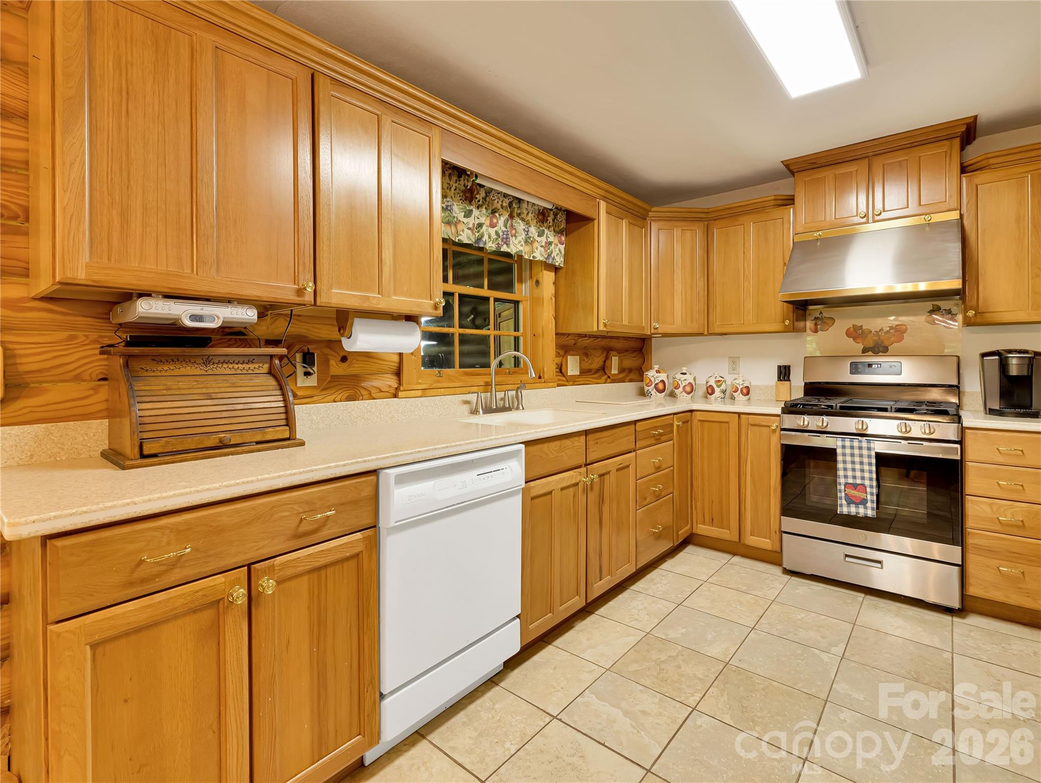 212 Glen Echo Circle Saluda NC 28773