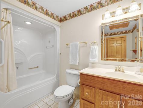 212 Glen Echo Circle Saluda NC 28773