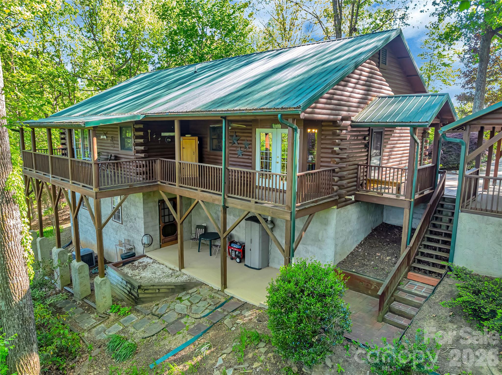 212 Glen Echo Circle Saluda NC 28773