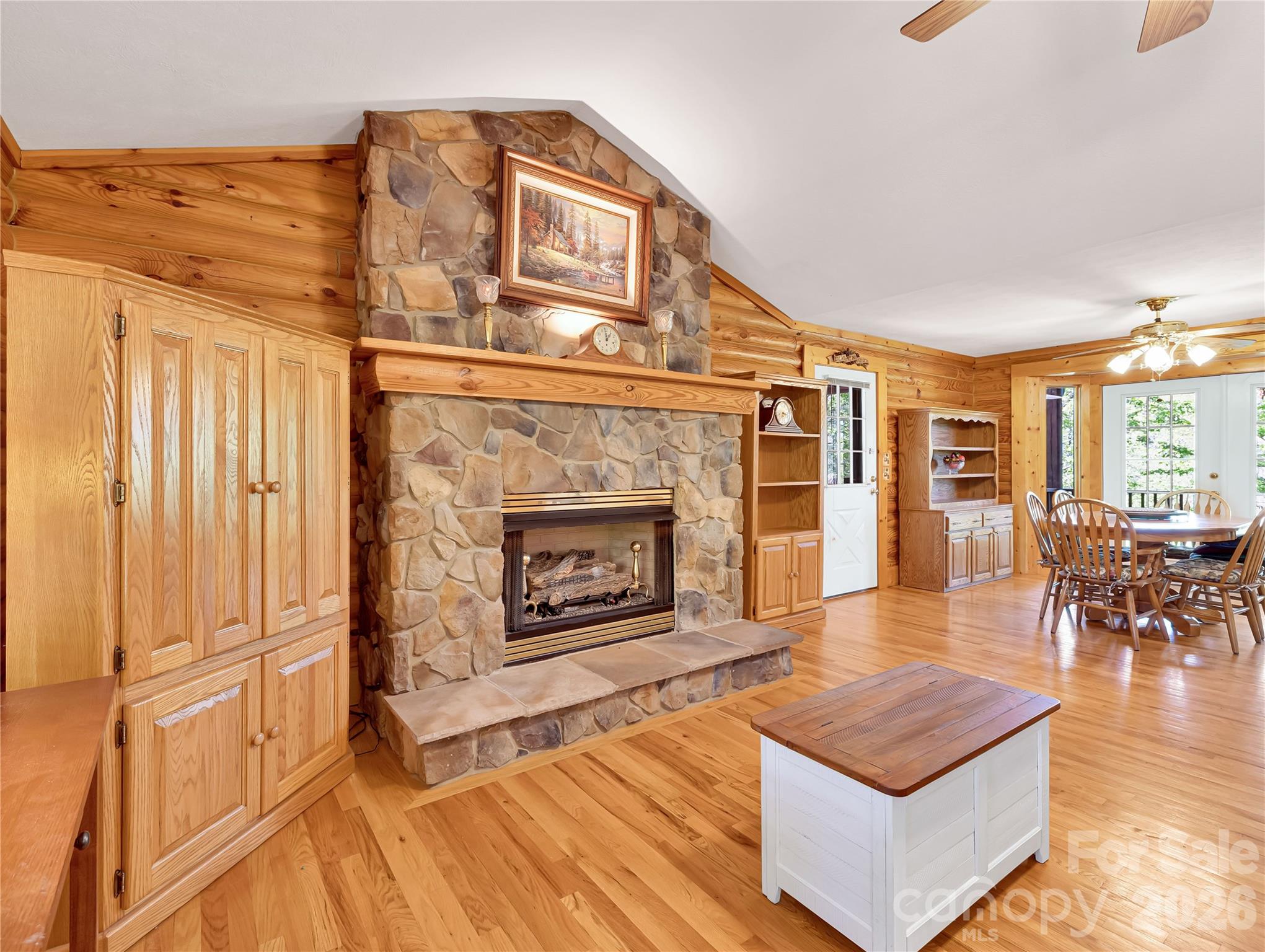 212 Glen Echo Circle Saluda NC 28773