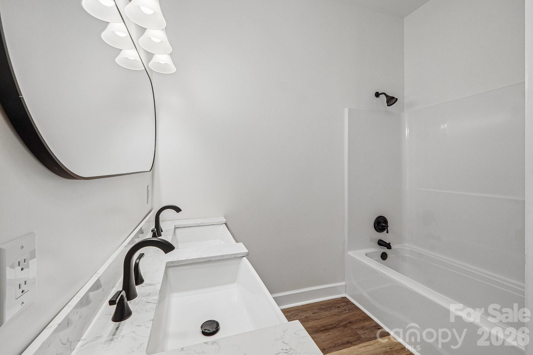 616 14th Street SW Hickory NC 28602