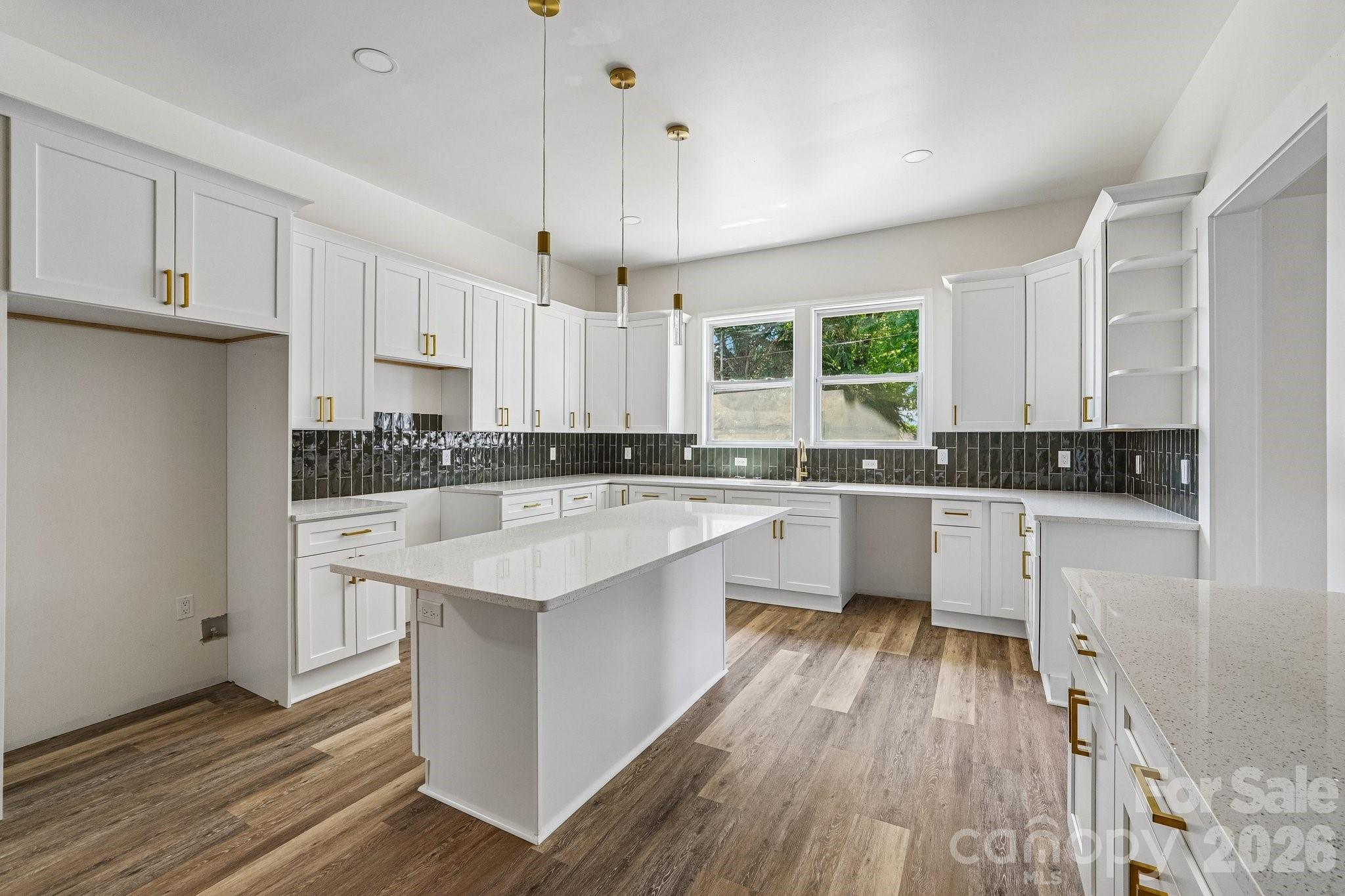 616 14th Street SW Hickory NC 28602