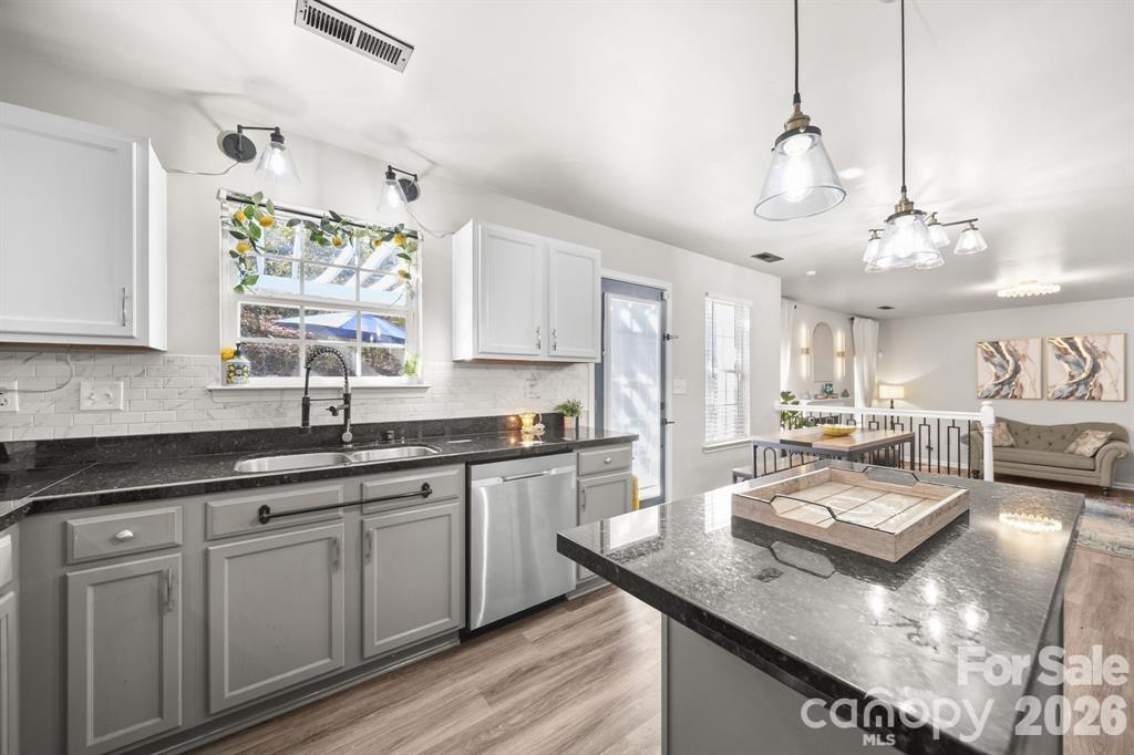 5207 Sunriver Road Gastonia NC 28054