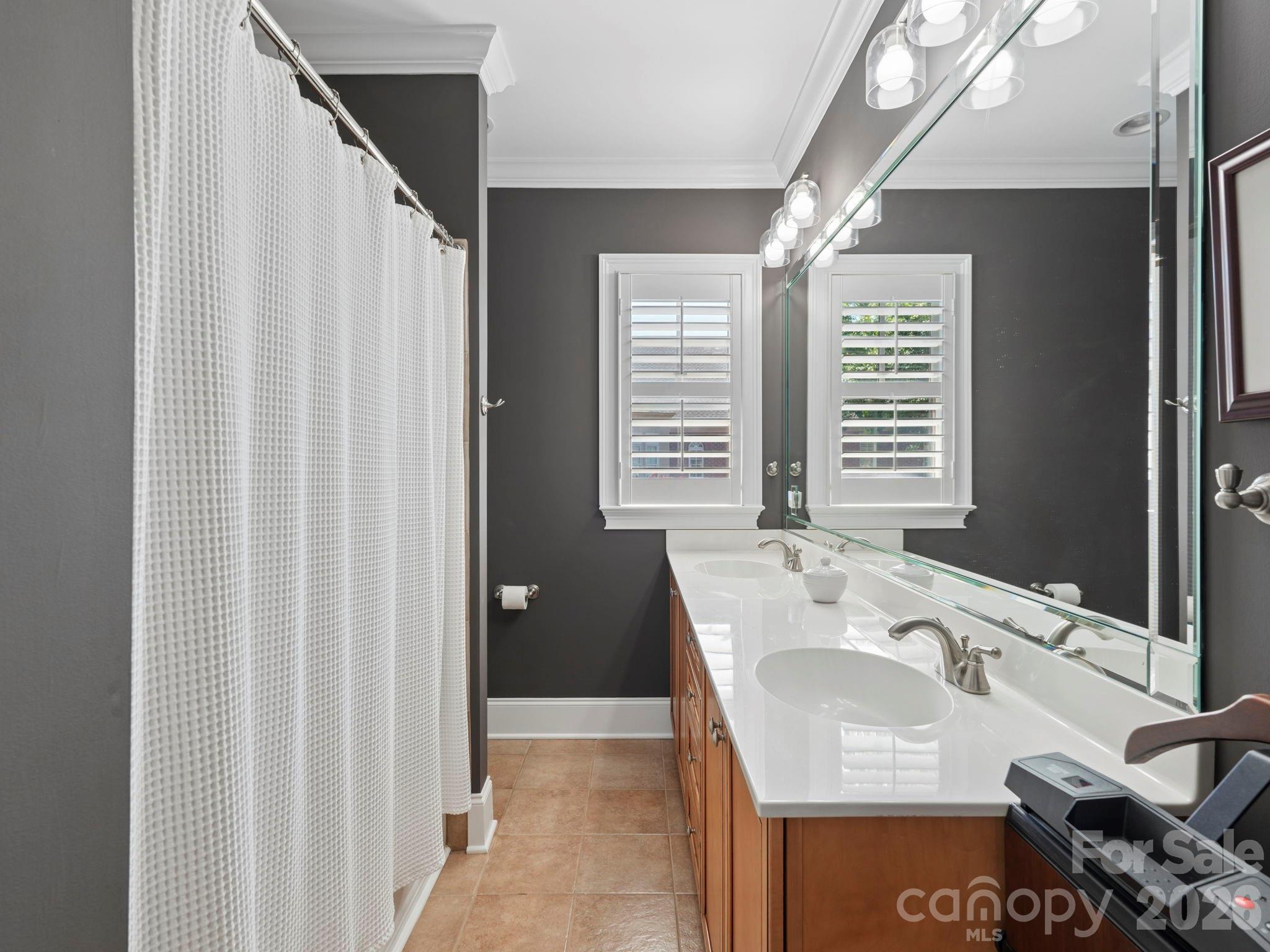 6826 Louisburg Square Lane Charlotte NC 28210