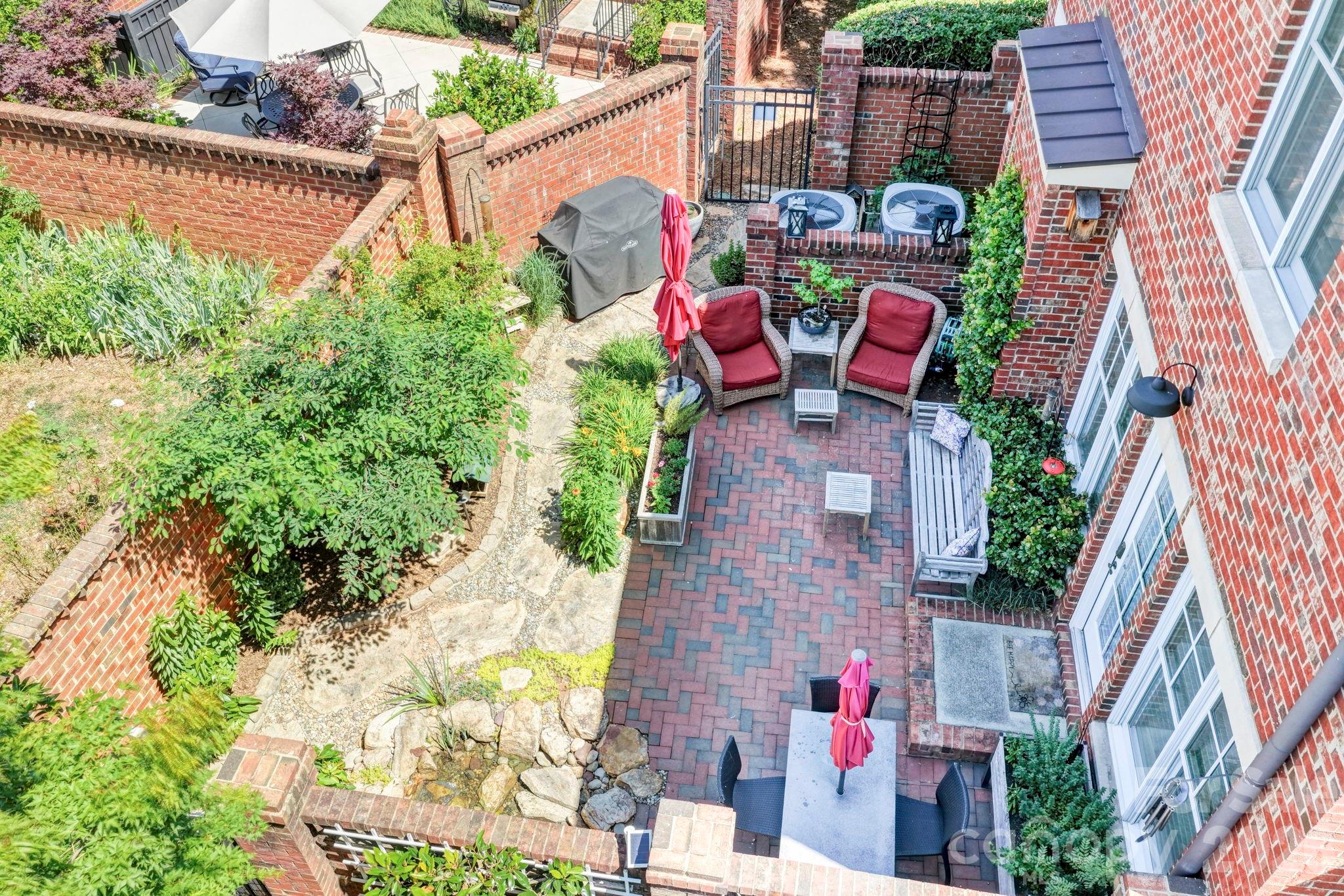 6826 Louisburg Square Lane Charlotte NC 28210
