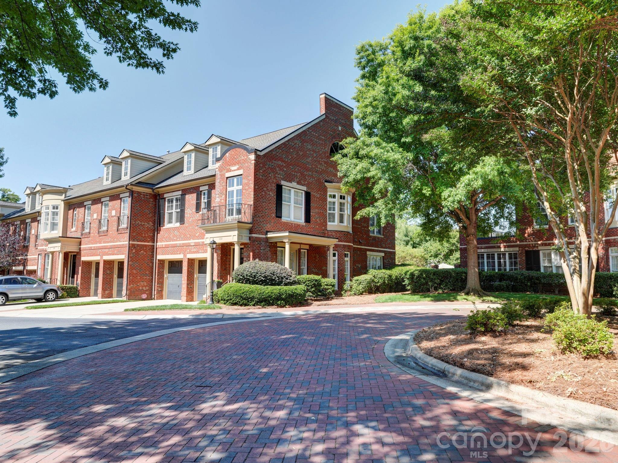 6826 Louisburg Square Lane Charlotte NC 28210