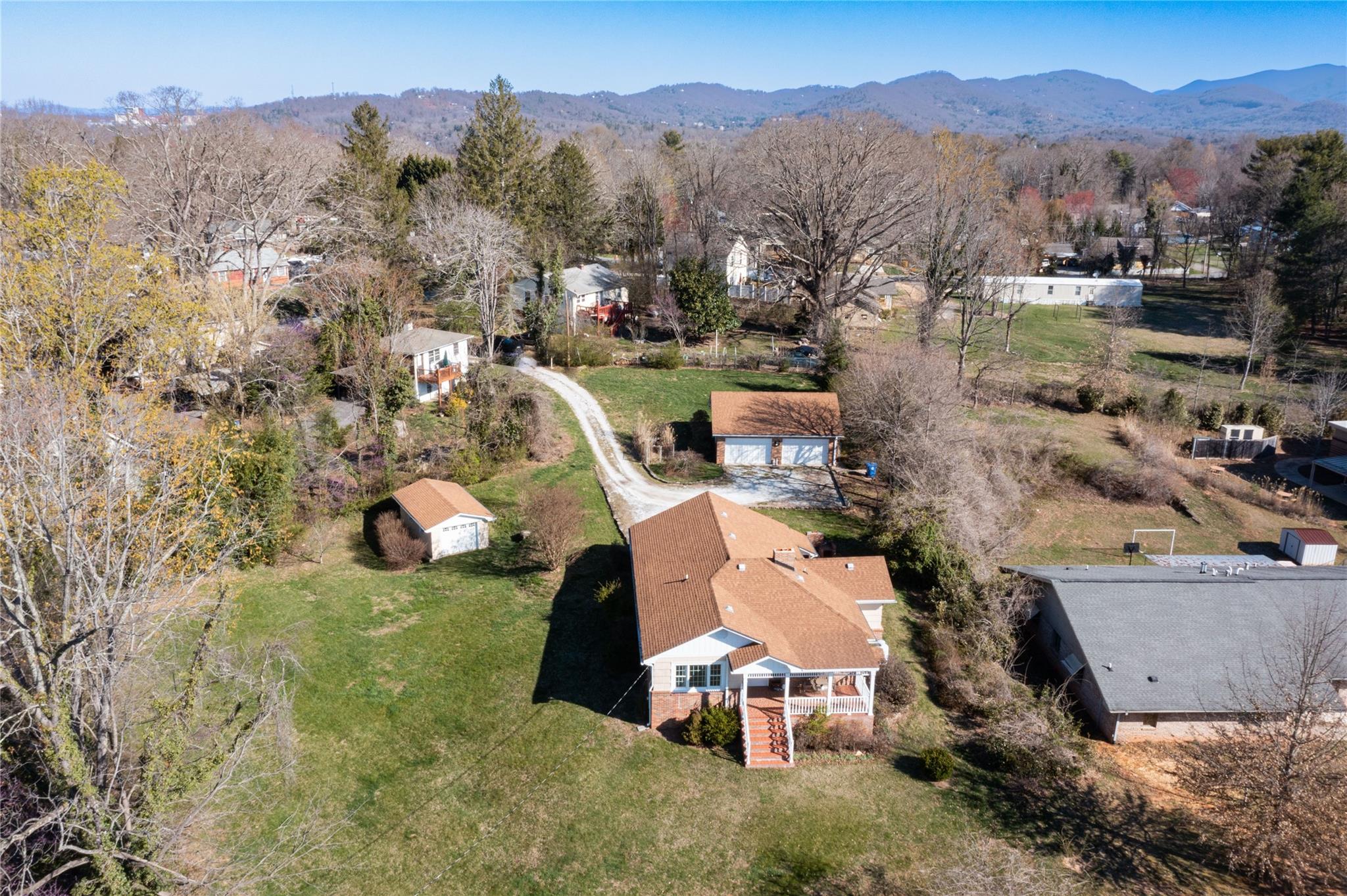 932 W Chapel Road Asheville NC 28803
