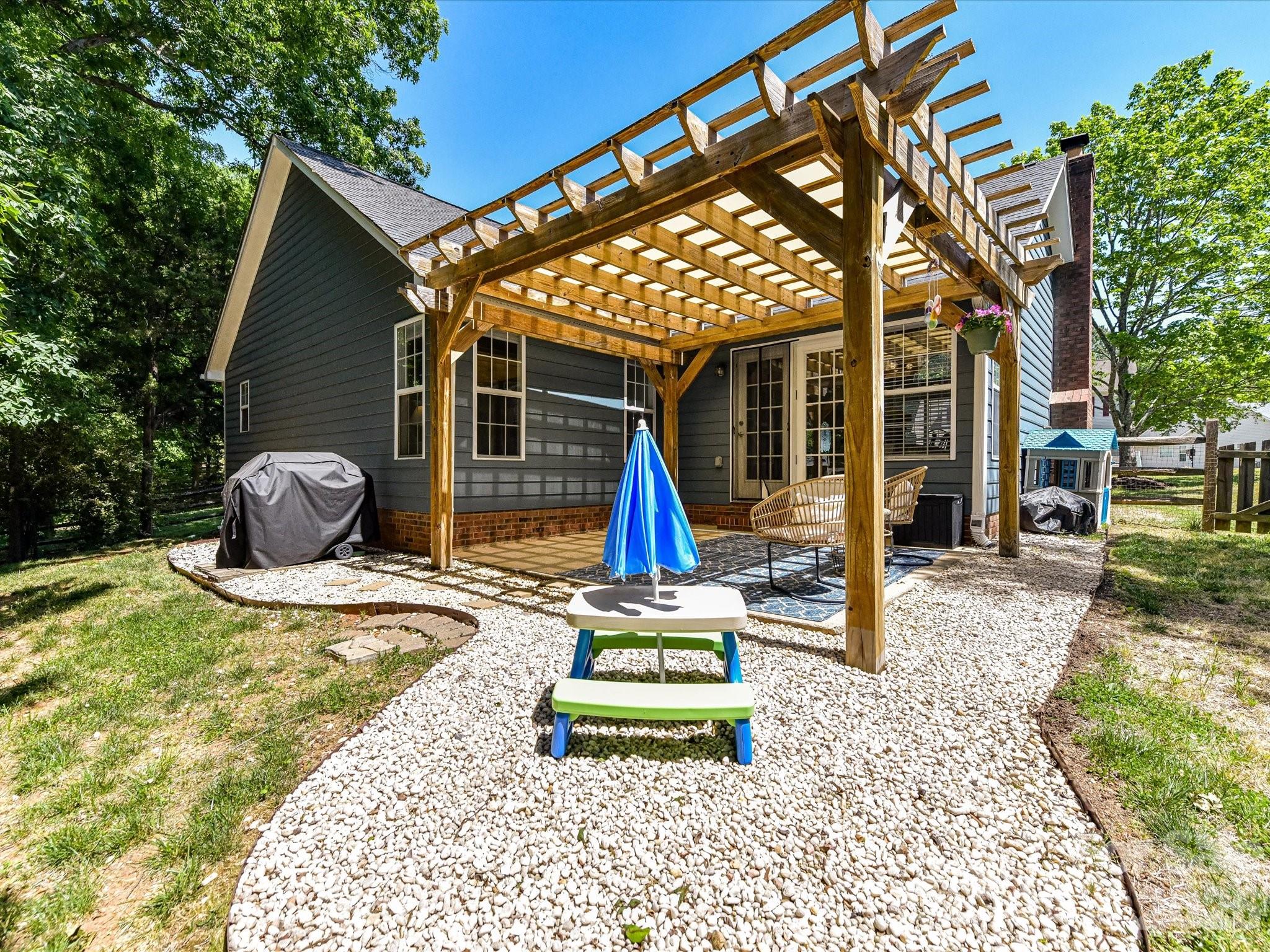 4131 Huntmeadow Drive Charlotte NC 28269