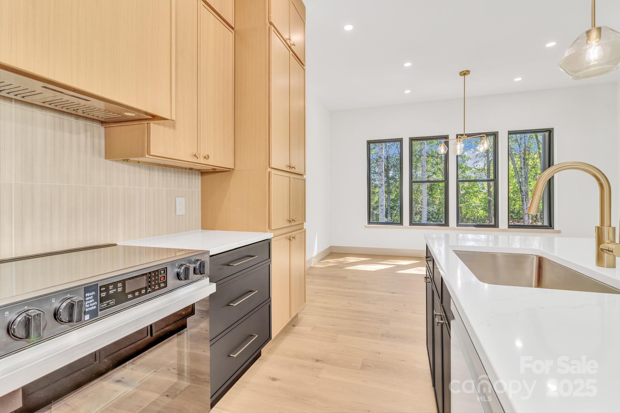 27 Baxter Woods Lane Candler NC 28715